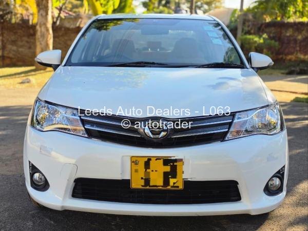 2014 - Toyota  Axio
