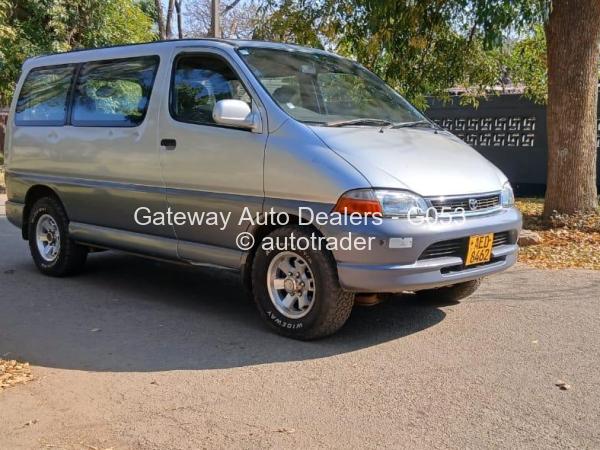 2011 - Toyota  Granvia