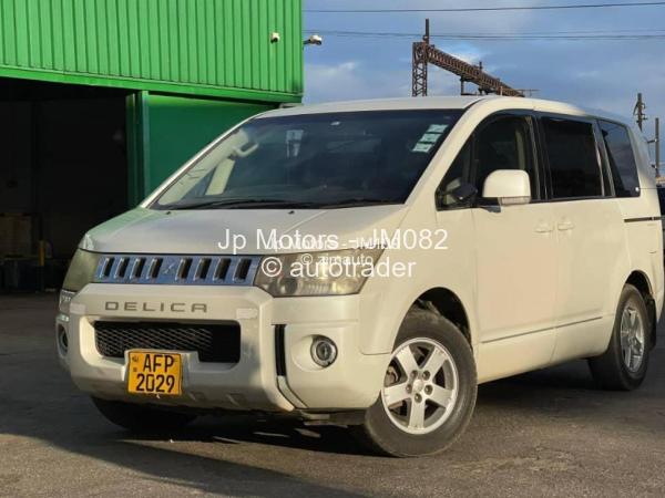 2013 - Mitsubishi  Delica