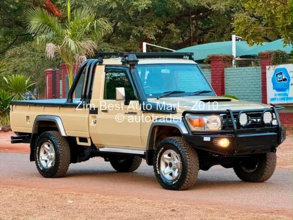 2019 - Toyota  Land Cruiser 79