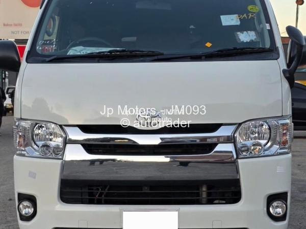2018 - Toyota  Hiace