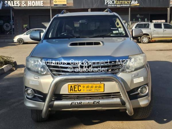 2015 - Toyota  Fortuner