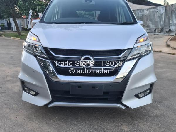 2017 - Nissan  Serena
