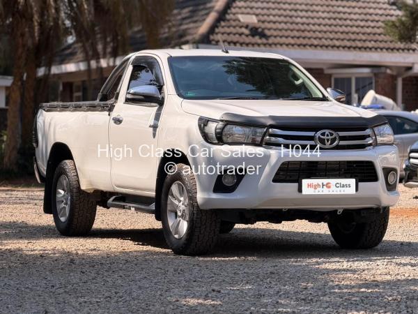2016 - Toyota  Hilux