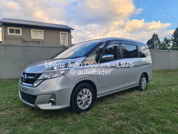 2016 - Nissan  Serena