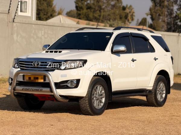 2015 - Toyota  Fortuner