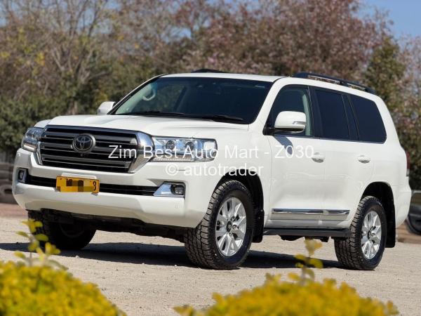 2019 - Toyota  Land Cruiser 200