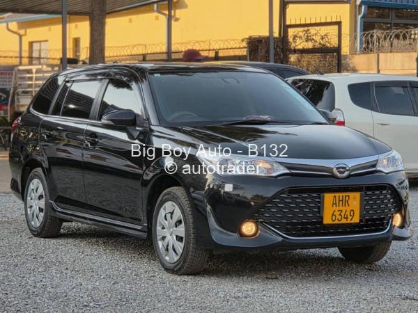 2016 - Toyota  Fielder