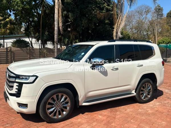 2025 - Toyota  Land Cruiser