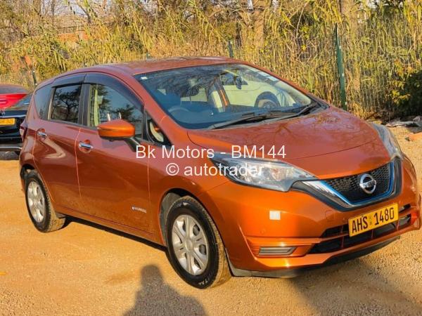 2017 - Nissan  Note