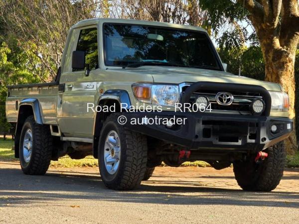 2021 - Toyota  Land Cruiser 79