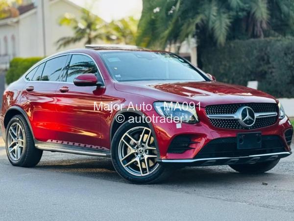 2017 - Mercedes Benz GLC