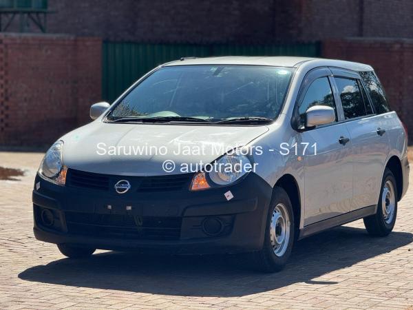 2016 - Nissan  AD Van