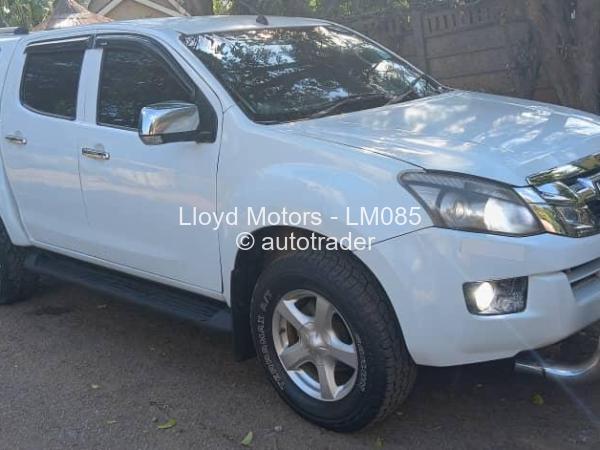 2013 - Isuzu  KB300