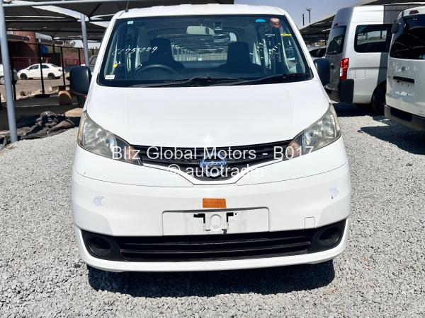 2016 - Nissan  NV200