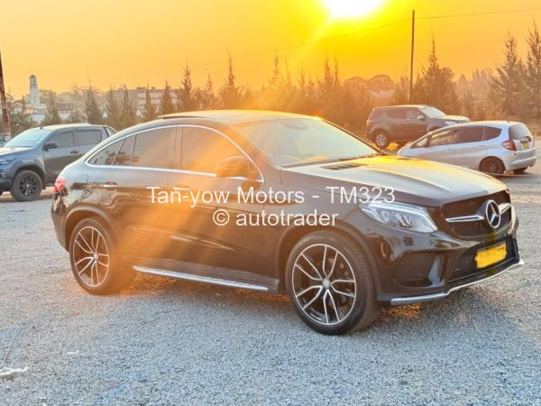 2017 - Mercedes Benz GLE 350