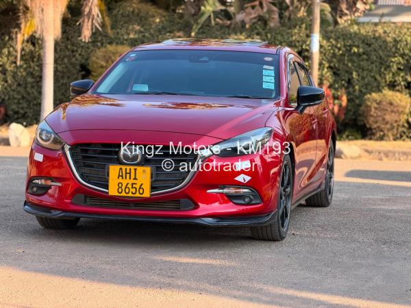2016 - Mazda  axela