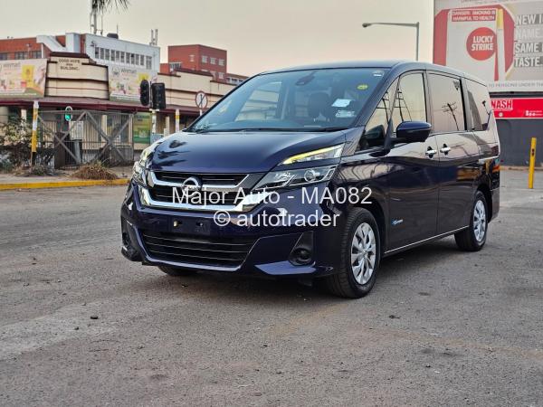 2017 - Nissan  Serena
