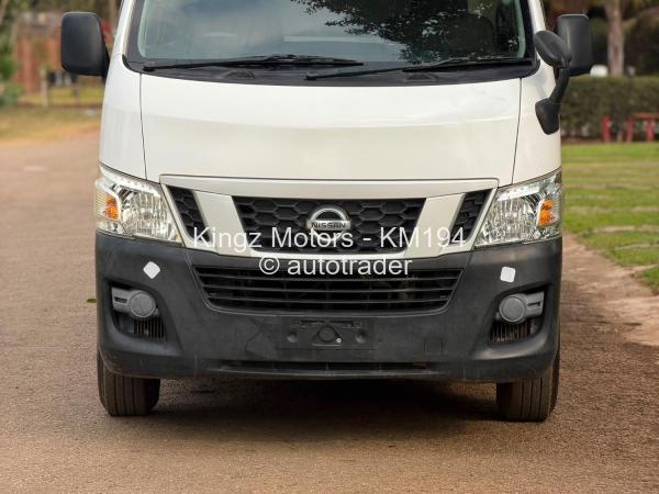 2016 - Nissan  NV350
