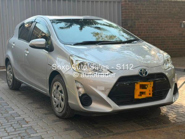 2016 - Toyota  Aqua