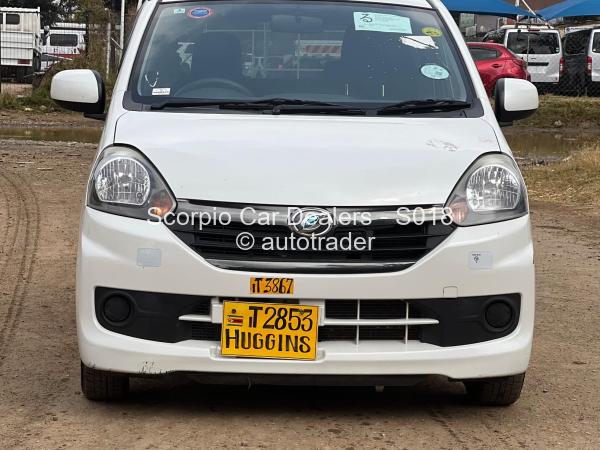 2017 - Daihatsu Mira