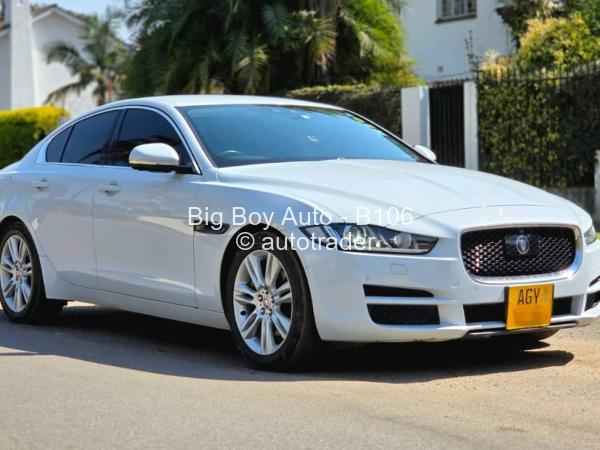 2017 - Jaguar XE