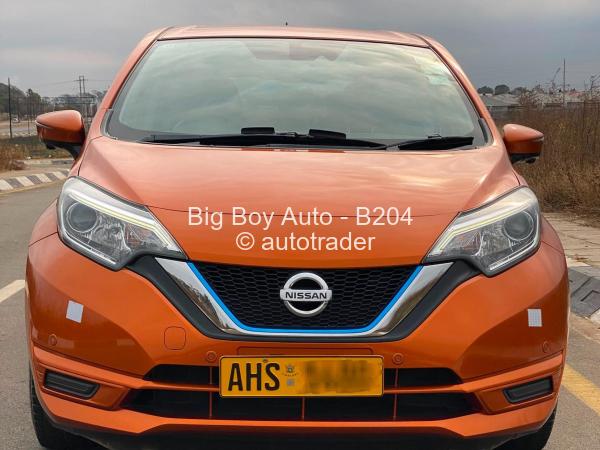 2017 - Nissan  Note