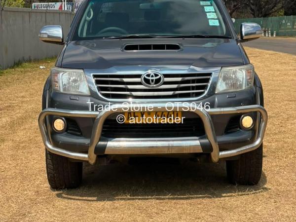 2015 - Toyota  Hilux D4D
