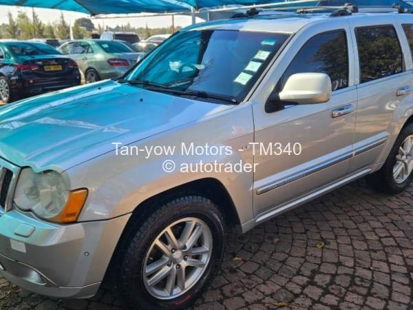 2010 - Jeep  Cherokee