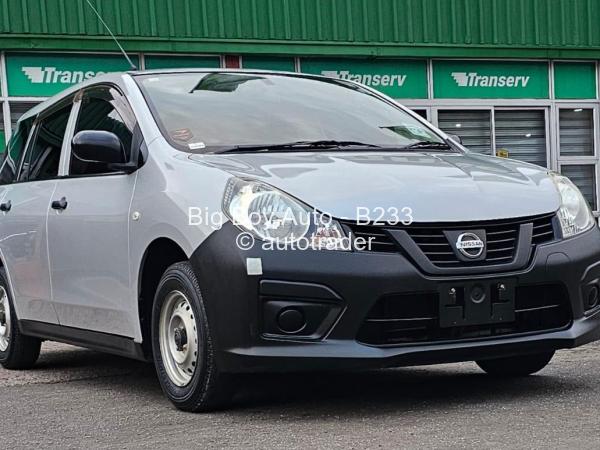 2019 - Nissan  AD Van