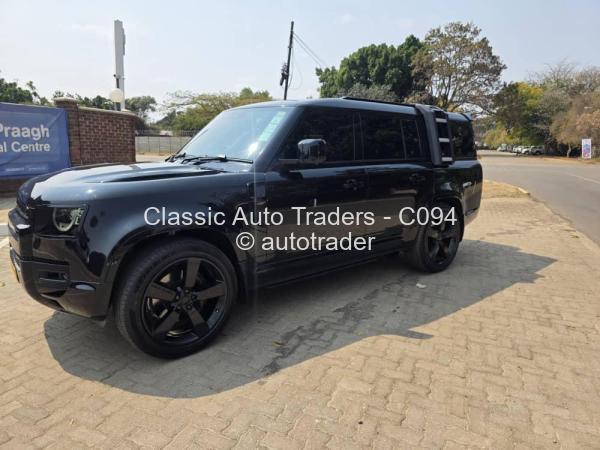 2022 - Land-Rover  Defender