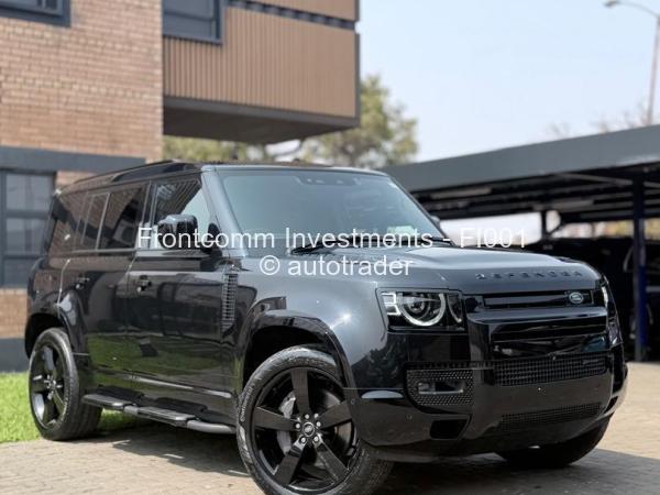 2022 - Land-Rover  Defender
