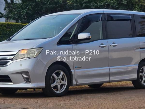 2016 - Nissan  Serena