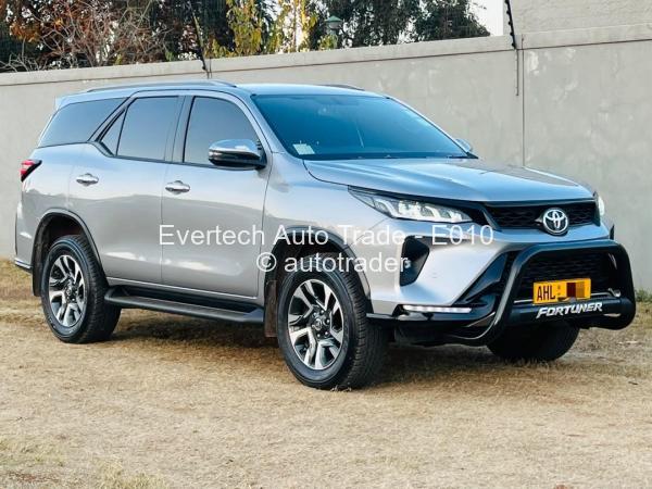 2025 - Toyota  Fortuner
