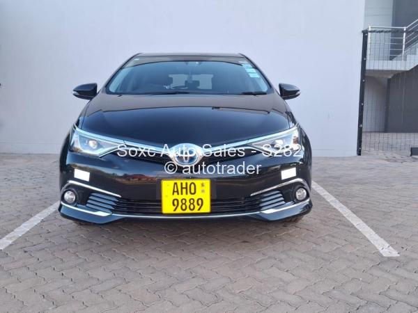 2017 - Toyota  Auris