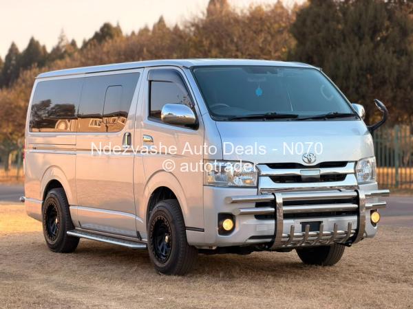 2018 - Toyota  Hiace