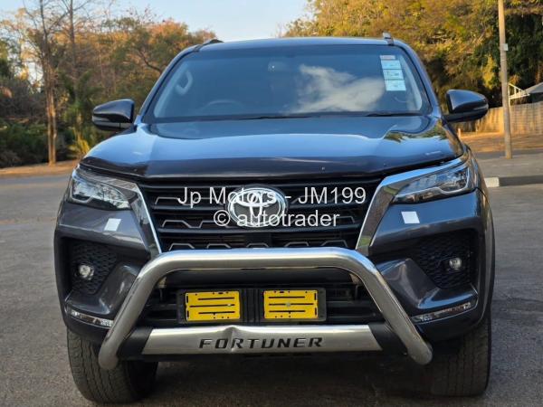 2022 - Toyota  Fortuner