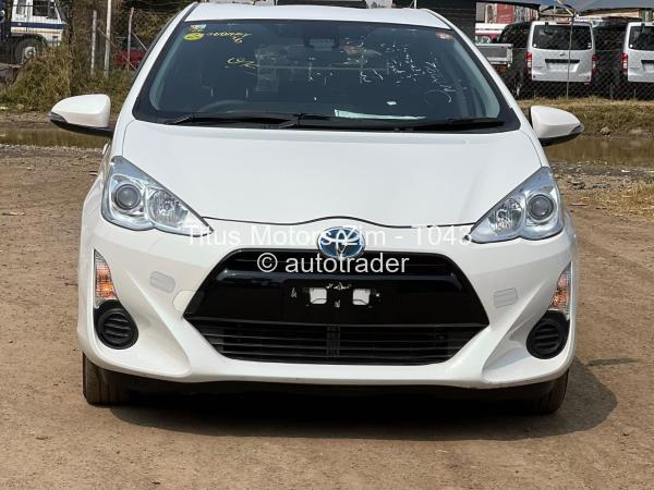2017 - Toyota  Aqua