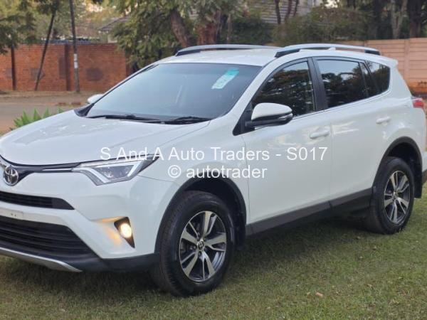 2017 - Toyota  RAV4