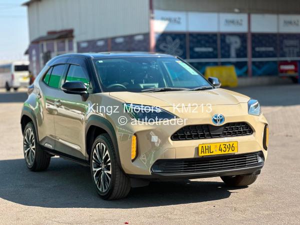 2021 - Toyota  Yaris