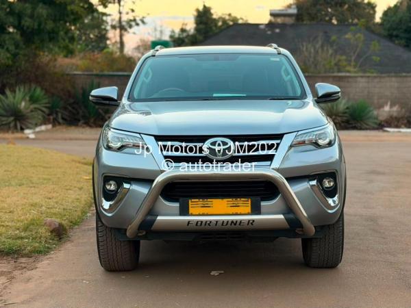 2018 - Toyota  Fortuner