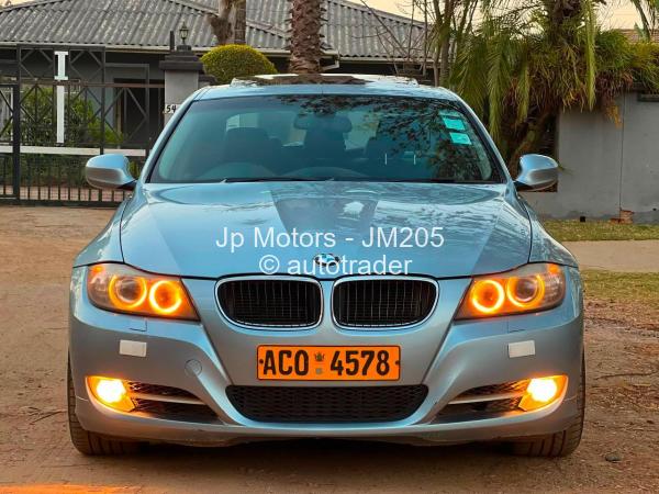 2011 - BMW 3 Series