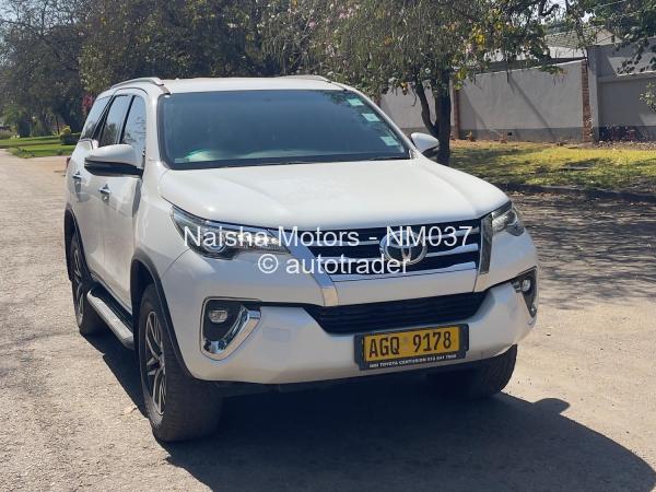 2017 - Toyota  Fortuner