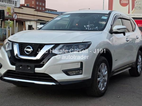 2018 - Nissan  Xtrail
