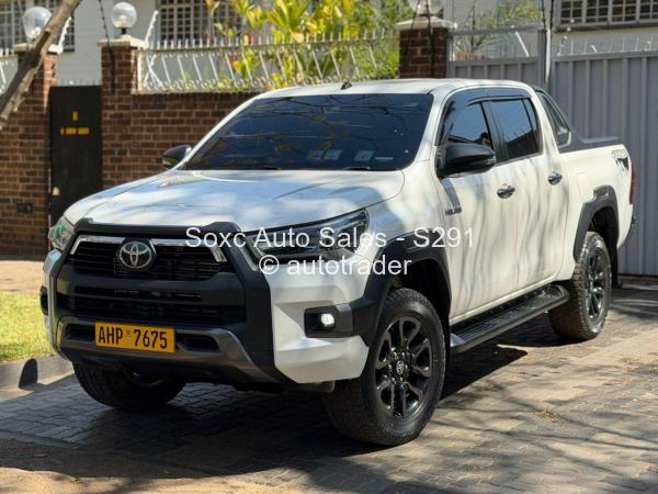 2021 - Toyota  HILUX REVO