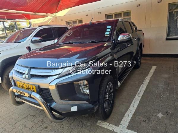 2020 - Mitsubishi  Triton