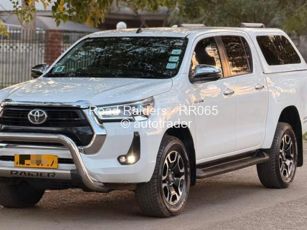 2022 - Toyota  HILUX GD6