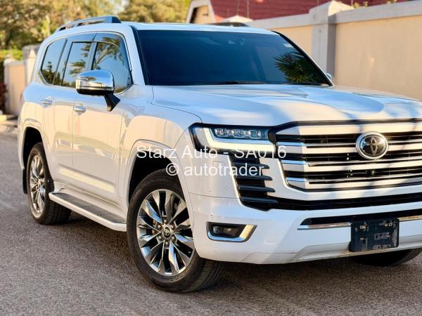 2024 - Toyota  Landcruiser 300 ZX