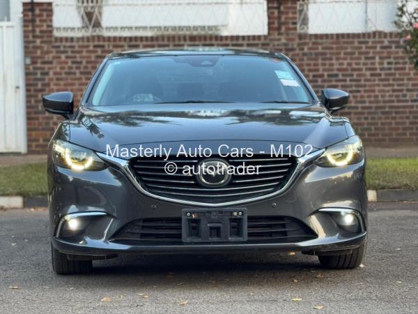 2017 - Mazda  Atenza