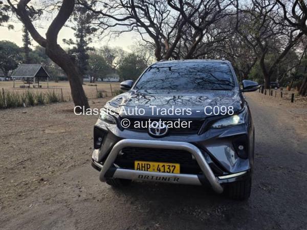 2022 - Toyota  Fortuner